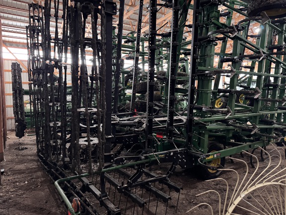 2024 John Deere 2230FH Field Cultivator