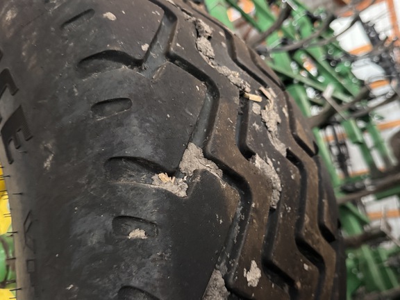 2024 John Deere 2230FH Field Cultivator