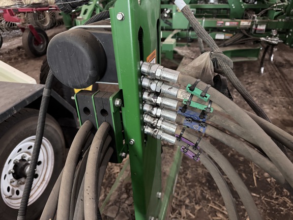 2024 John Deere 2230FH Field Cultivator