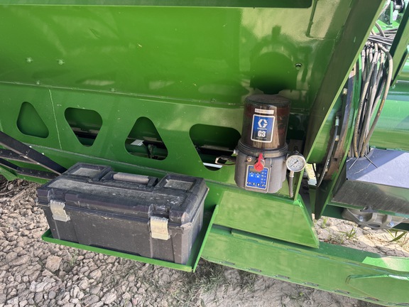 2021 Brent 1396 Grain Cart