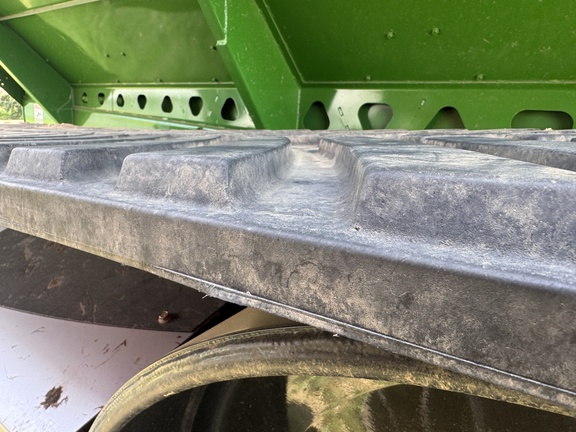 2021 Brent 1396 Grain Cart