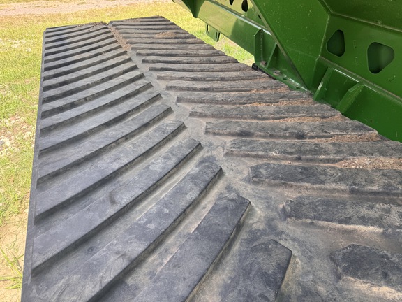 2021 Brent 1396 Grain Cart