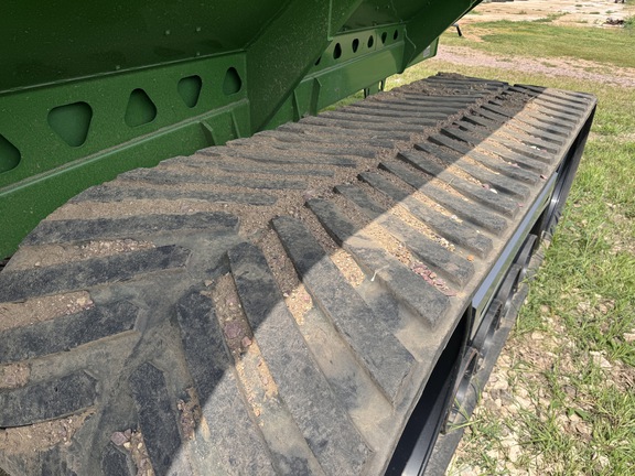 2021 Brent 1396 Grain Cart