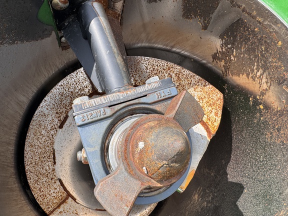 2021 Brent 1396 Grain Cart