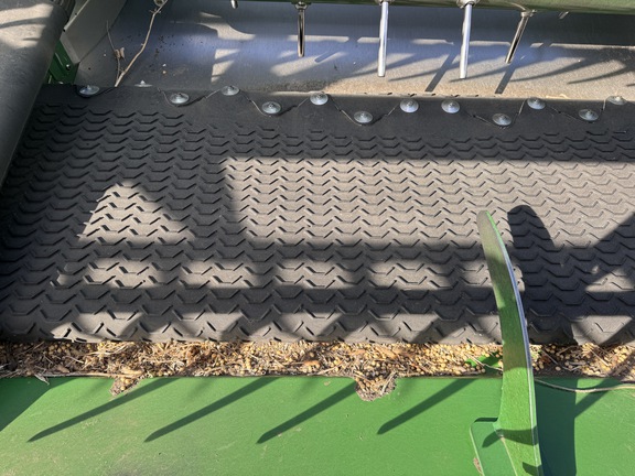 2020 John Deere 740FD Header Combine