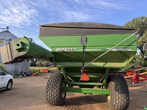 2005 Brent 780 Grain Cart