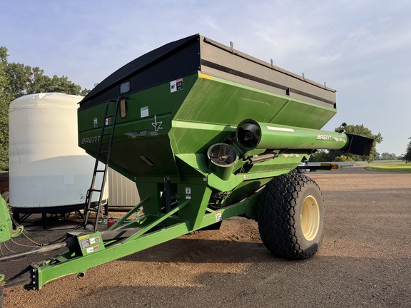2005 Brent 780 Grain Cart