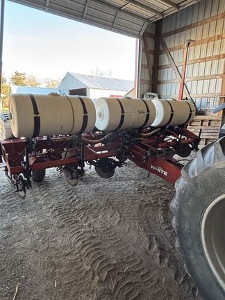 AGCO White 6100 Planter