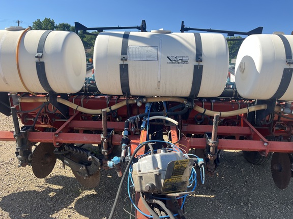 AGCO White 6100 Planter