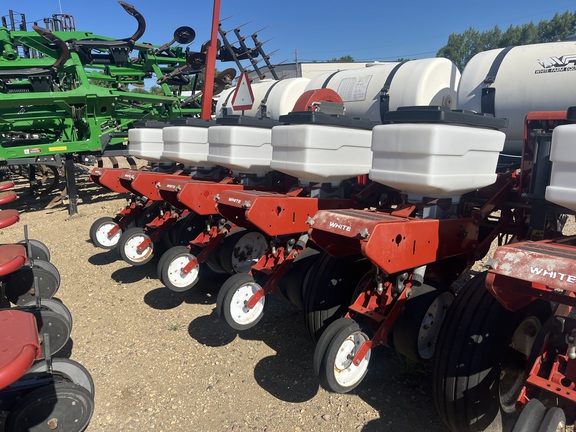 AGCO White 6100 Planter