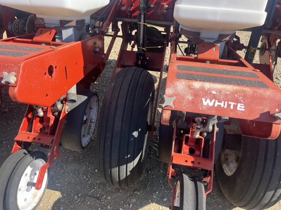AGCO White 6100 Planter
