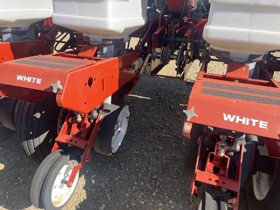 AGCO White 6100 Planter