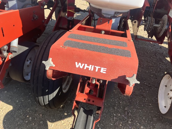 AGCO White 6100 Planter