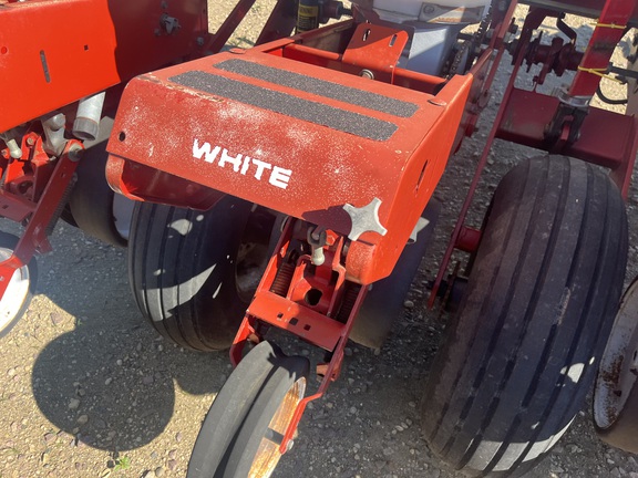 AGCO White 6100 Planter