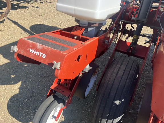 AGCO White 6100 Planter