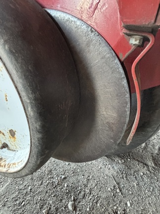 2005 AGCO White 8200 Planter