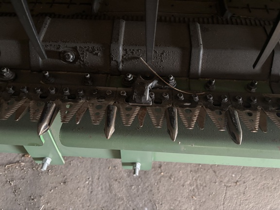 2023 John Deere RD40F Header Combine