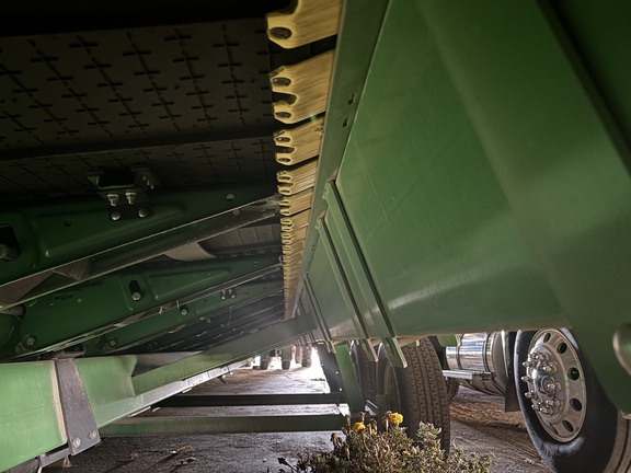 2023 John Deere RD40F Header Combine