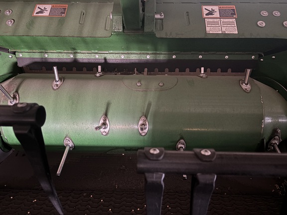 2023 John Deere RD40F Header Combine