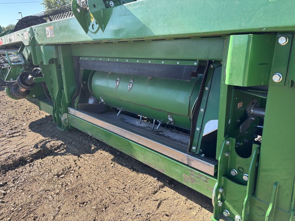 2023 John Deere RD40F Header Combine