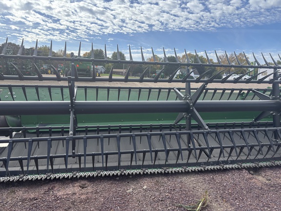 2021 John Deere RD40F Header Combine