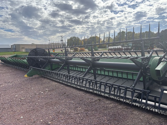 2021 John Deere RD40F Header Combine