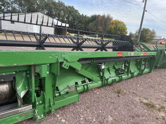 2021 John Deere RD40F Header Combine