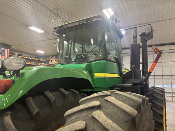 2008 John Deere 9330 Tractor 4WD