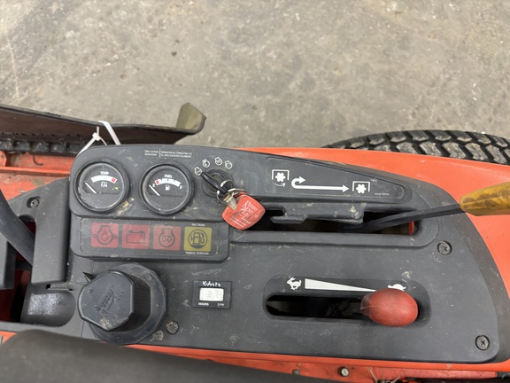 2015 Kubota ZD326 Mower/Zero Turn