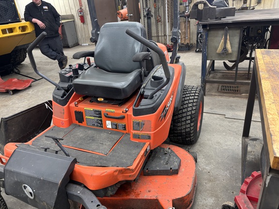 2015 Kubota ZD326 Mower/Zero Turn