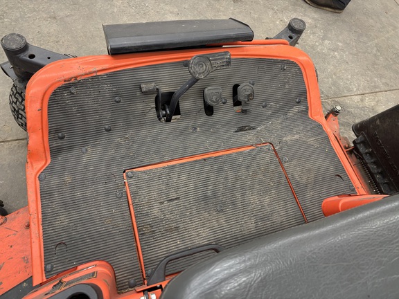 2015 Kubota ZD326 Mower/Zero Turn