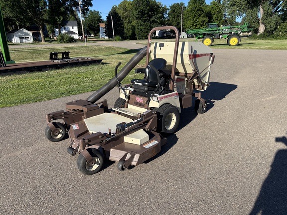 2011 Grasshopper 725DT Mower/Front Deck