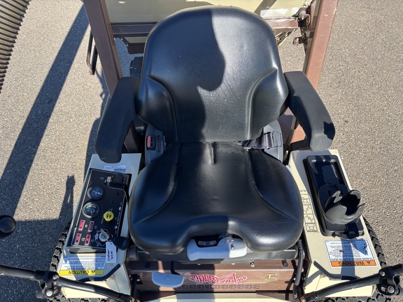 2011 Grasshopper 725DT Mower/Front Deck