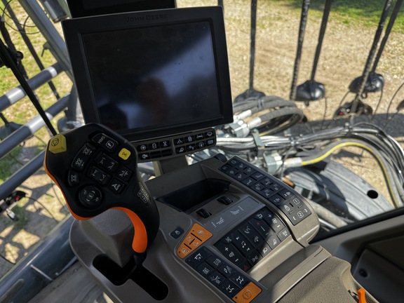 2023 Hagie STS16 Sprayer/High Clearance