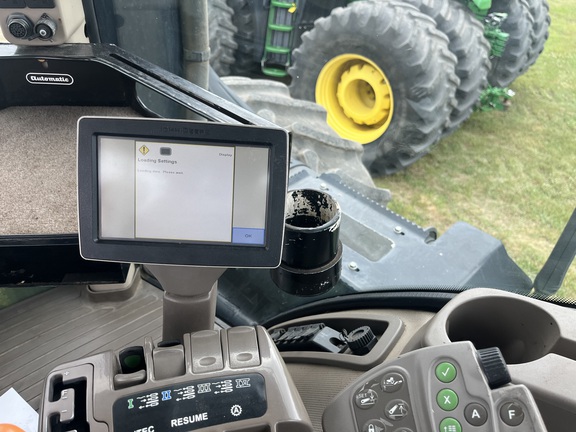 2014 John Deere 9460R Tractor 4WD