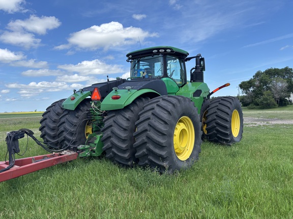 2019 John Deere 9520R Tractor 4WD