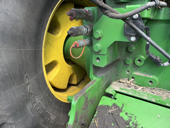 2019 John Deere 9520R Tractor 4WD