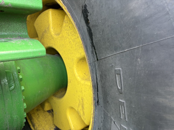 2019 John Deere 9520R Tractor 4WD