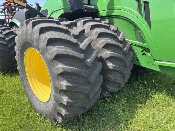 2019 John Deere 9520R Tractor 4WD