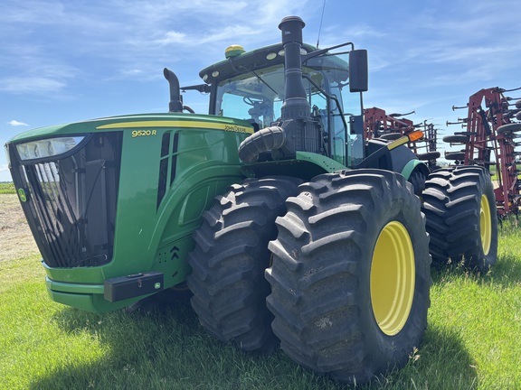 2019 John Deere 9520R Tractor 4WD