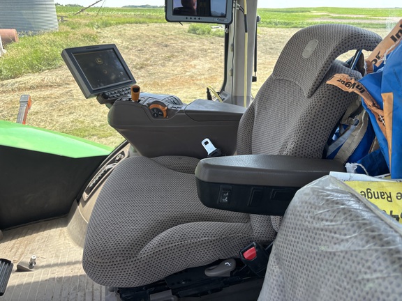 2019 John Deere 9520R Tractor 4WD