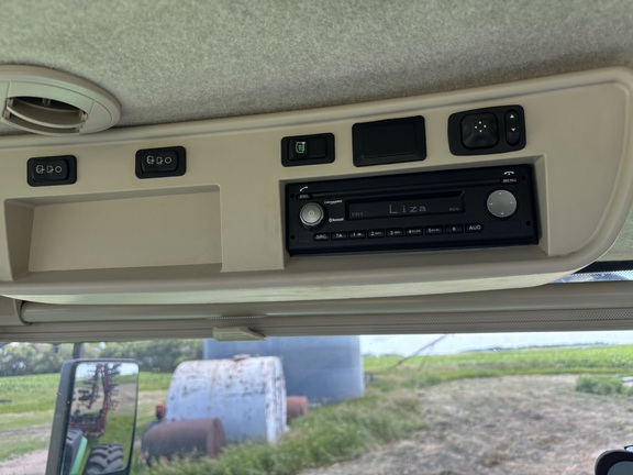 2019 John Deere 9520R Tractor 4WD