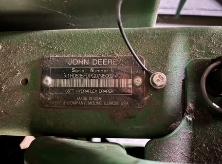 2017 John Deere 635FD Header Combine