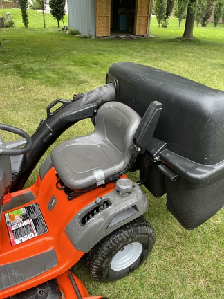 2014 Husqvarna YTH24V48 Garden Tractor