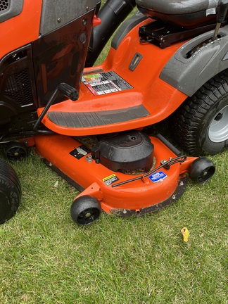 2014 Husqvarna YTH24V48 Garden Tractor