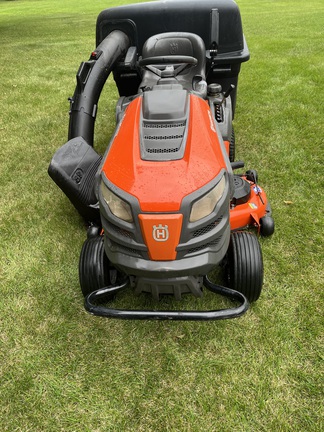 2014 Husqvarna YTH24V48 Garden Tractor