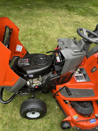 2014 Husqvarna YTH24V48 Garden Tractor