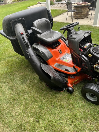2014 Husqvarna YTH24V48 Garden Tractor