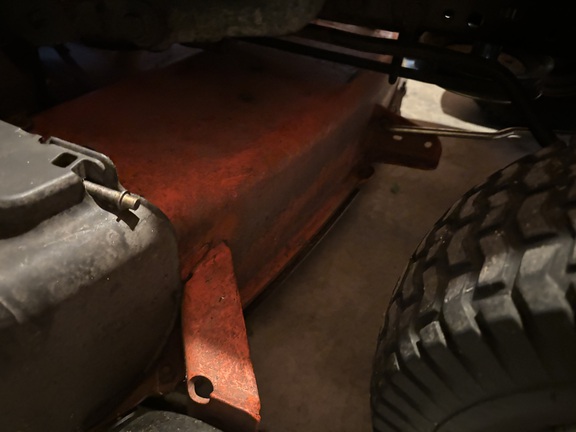 2018 Husqvarna YTH 22V46 Garden Tractor