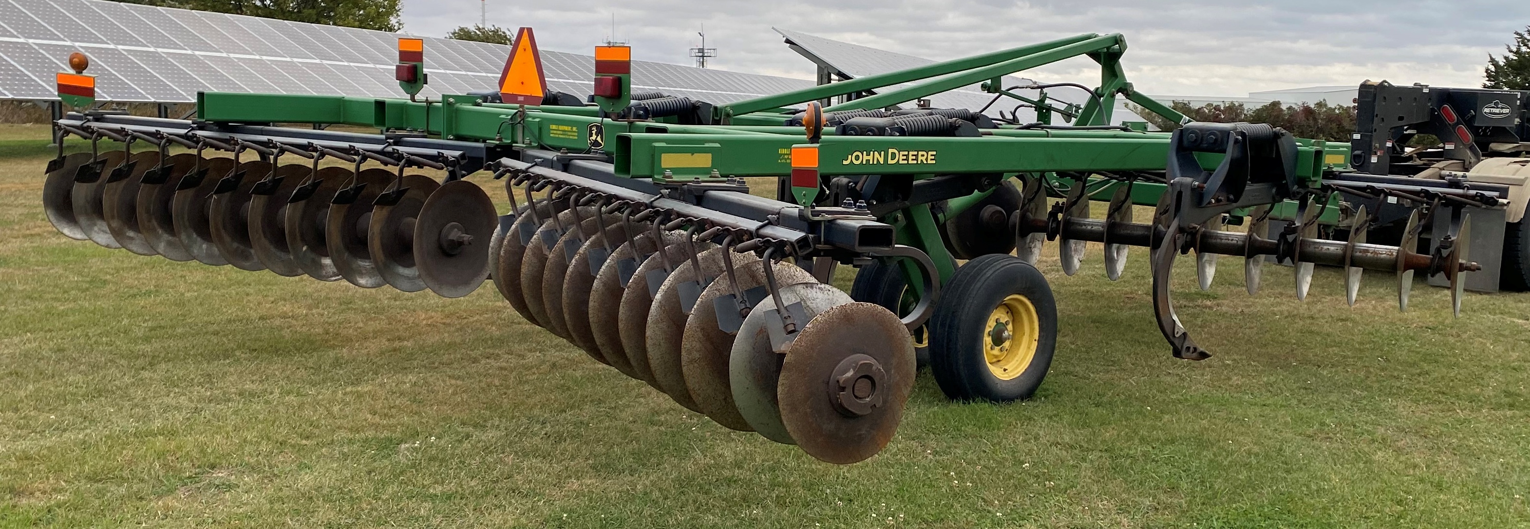 2003 John Deere 512 Chisel Plow for sale in Redwood Falls, MN IronSearch